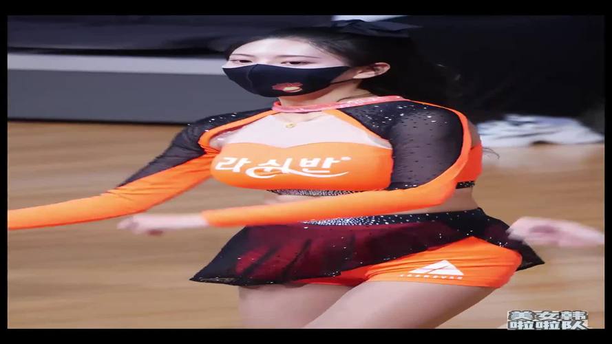 美女啦啦队员被坐身上,设计策略快速解答_VR型43.237